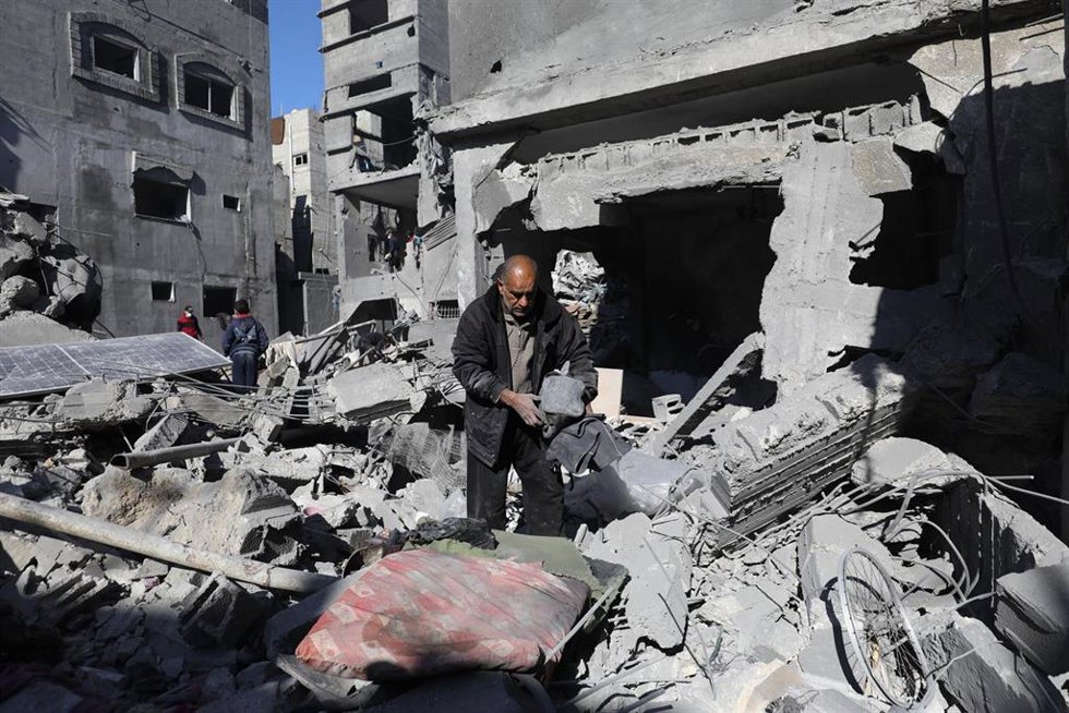 Edificios destruidos por los bombardeos israelíes en la Franja de Gaza