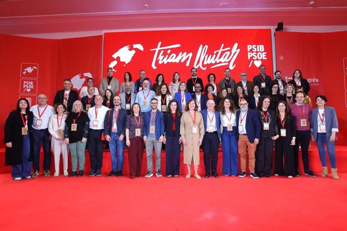 O novo Comitê Executivo do PSIB-PSOE, liderado pela Secretária Geral, Francina Armengol