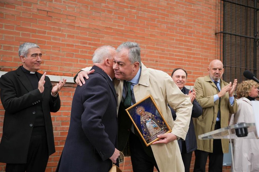 El alcalde de Sevilla, José Luis Sanz, en la inauguración del Pasaje María Santísima de la Caridad de Santa Aurelia