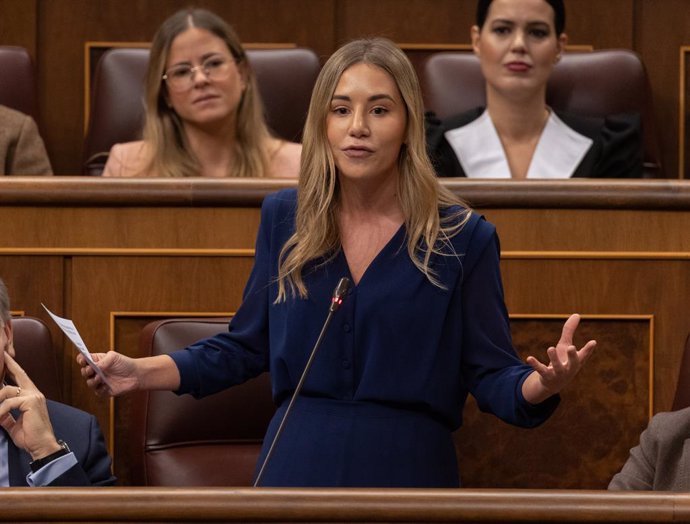 Archivo - La diputada del PP Noelia Núñez interviene durante una sesión de control al Gobierno, en el Congreso de los Diputados, a 13 de diciembre de 2023, en Madrid (España). El Congreso celebra su primera sesión de control al Gobierno sin la presencia d