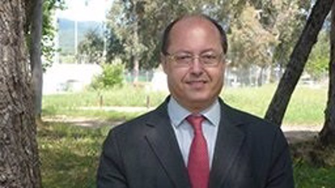 Antonio José Cubero ha ocupado hasta ahora el cargo de director de la Agencia para la Calidad Científica y Universitaria de Andalucía (ACCUA).