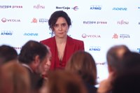 Ayuso critica que Sánchez sitúe a Zapatero "en todas las maniobras que llevan a España al abismo internacional"