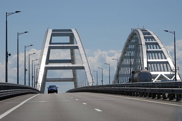 Archivo - Arquivo - Imagem de arquivo da ponte de Kerch, que liga a Rússia à península da Crimeia, anexada em 2014.