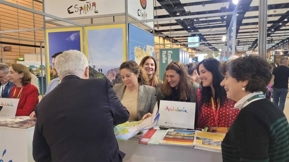 Representantes del Patronato de Turismo en el Salon du Randonneur de Francia.