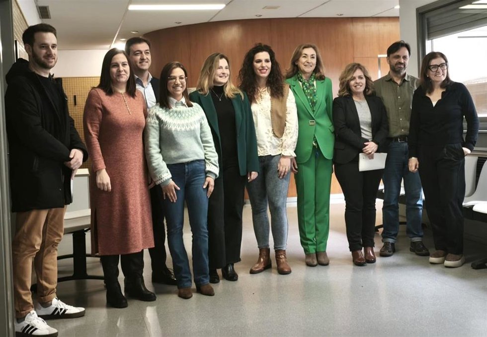 SERIS incorpora cuatro nutricionistas a centros de salud para prevenir y tratar enfermedades relacionadas con dietética