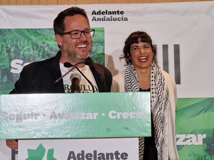Archivo - El portavoz de Adelante Andalucía, José Ignacio García, en una foto de archivo junto a Teresa Rodríguez.