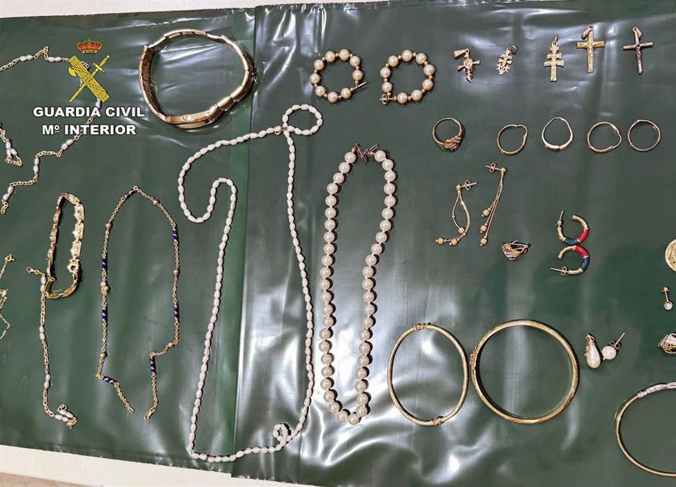 Joyas recuperadas por la Guardia Civil