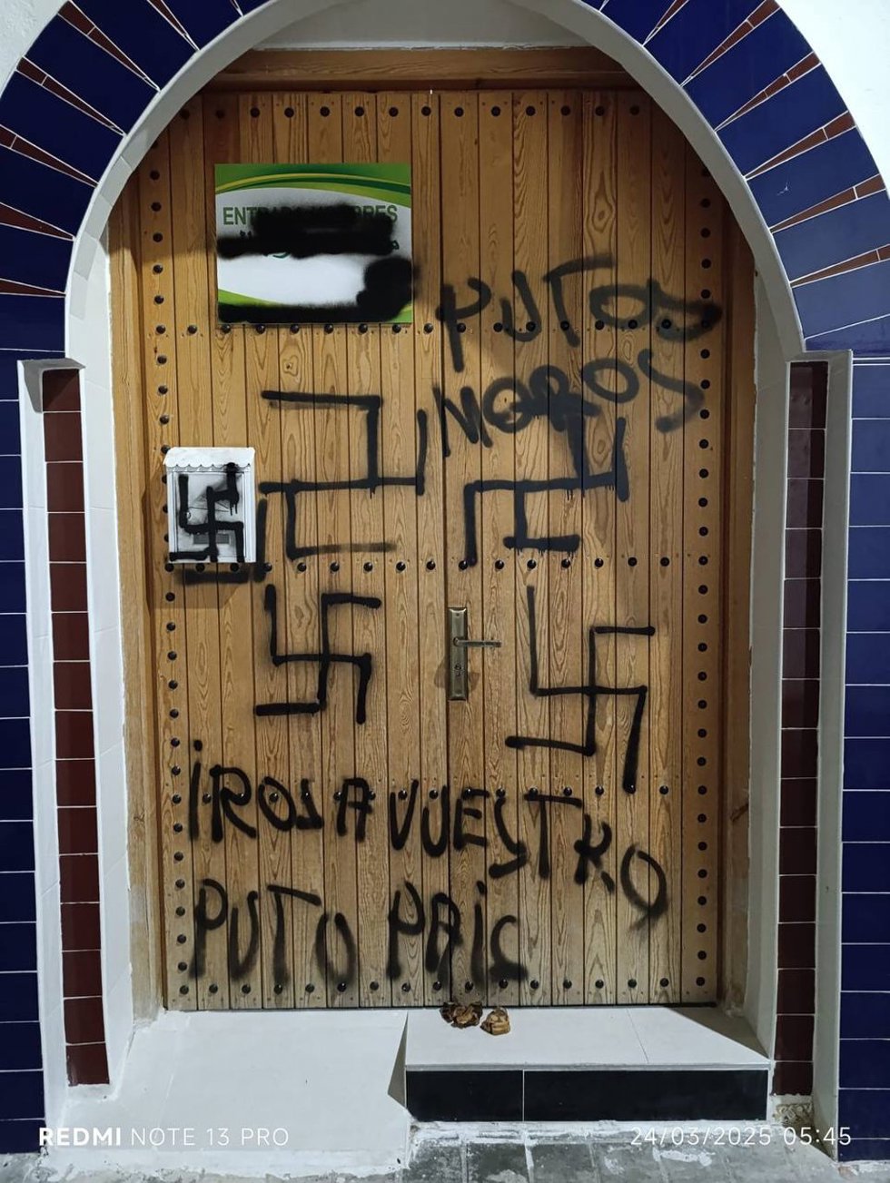 Pintadas de contenido nazi en un comercio en Esquivias