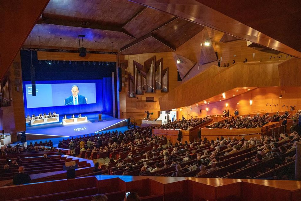Celebración de la Junta general de accionistas de BBVA, en el Palacio Euskalduna, a 21 de marzo de 2025, en Bilbao, Vizcaya, País Vasco (España). 