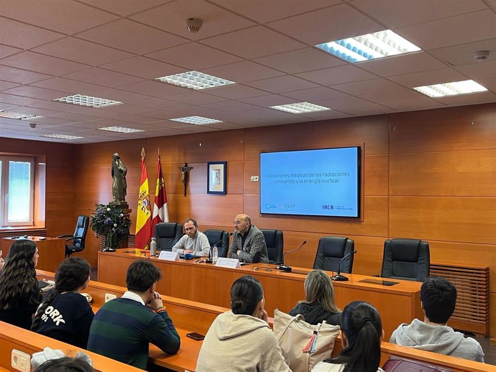 'Perspectivas Y Desafíos De La Energía Nuclear En El Siglo XXI: Ingeniería, Energía Y Aplicaciones Médicas' En La UCAV.