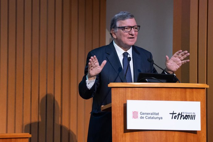 El expresidente de la Comisión Europea, José Manuel Durão Barroso, durante la apertura de la jornada 'El impacto de las ayudas del European Research Council en Catalunya: innovación y excelencia' en la Casa de la Convalescència de Barcelona.