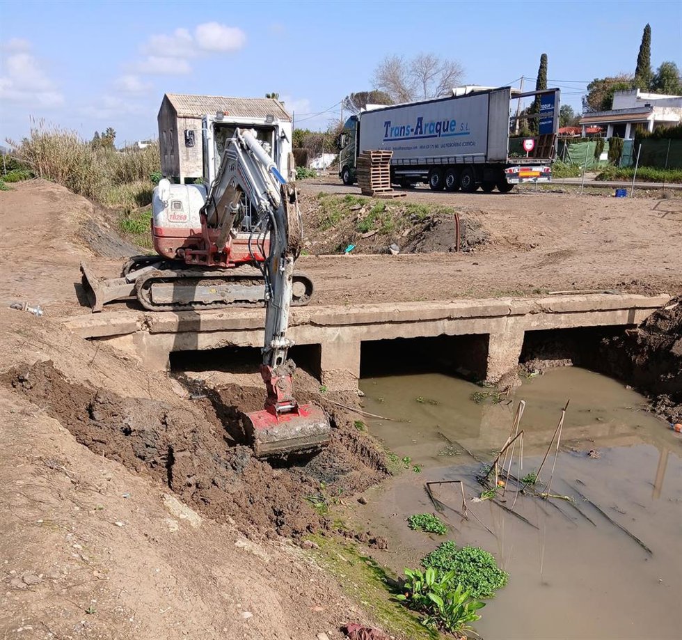 Limpieza del arroyo Barbolí