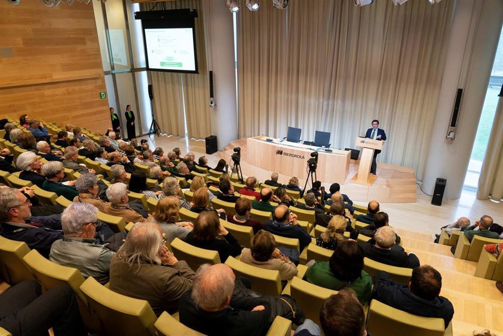 Iberdrola se reúne con accionistas minoristas en Bilbao para exponer su estrategia de negocio