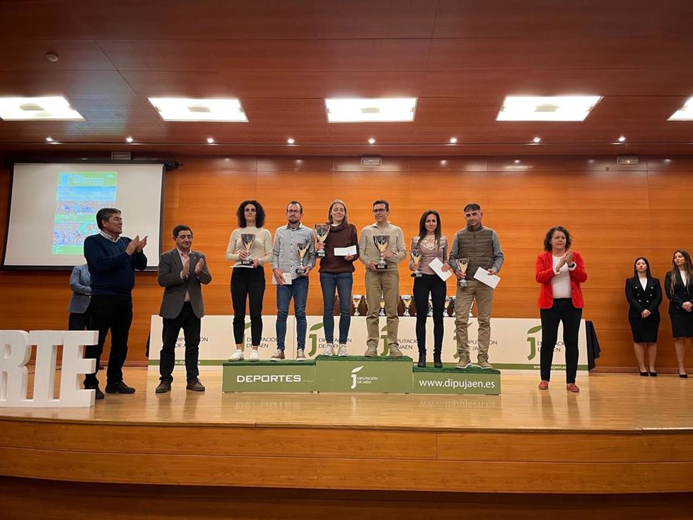 Premiados en el XXVII Circuito de Campo a Través de Jaén.