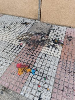 Bandera arcoiris quemada.