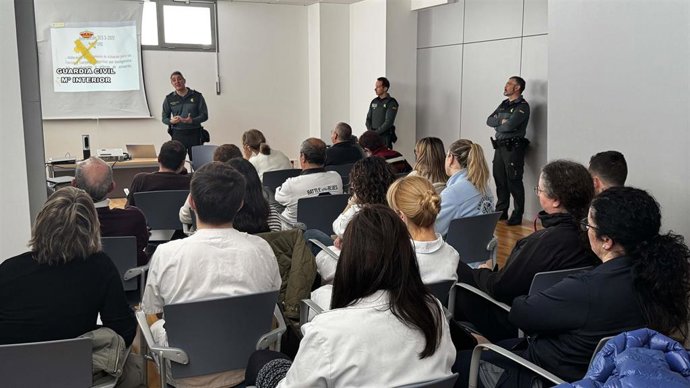 La Guardia Civil imparte en La Rioja talleres de prevención de agresiones para personal sanitario