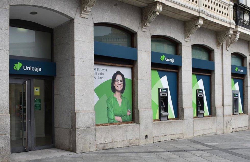 Unicaja lanza una campaña para "facilitar" el consumo a clientes y "mejorar" el precio de los préstamos preconcedidos.