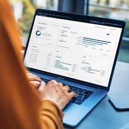 DKV Mobily crea 'carbon monitor', su servicio para calcular al instante las emisiones de flotas.