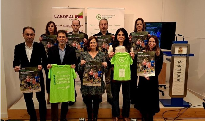 Presentación de la V edición de la 'Avilés Marcha Contra el Cáncer' en Avilés.