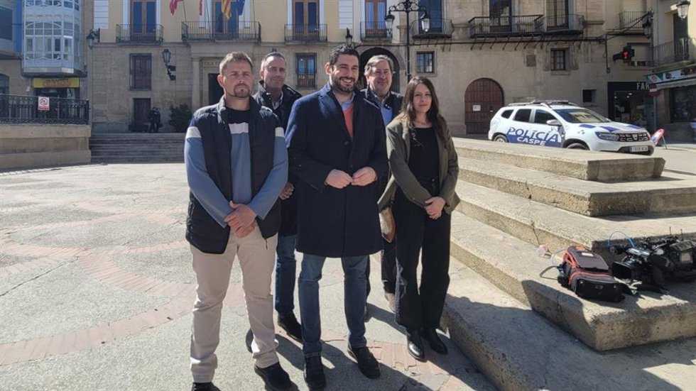 El portavoz de VOX en las Cortes de Aragón, Alejandro Nolasco, ha denunciado en Caspe la inseguridad ciudadana.
