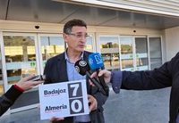 El PSOE de Almería insta a la Junta a pedir la declaración de servicio público para los vuelos con Madrid y Barcelona