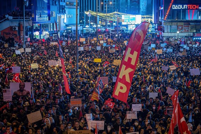 Imagen de archivo de las protestas en Turquía por la detención del alcalde de Estambul. 