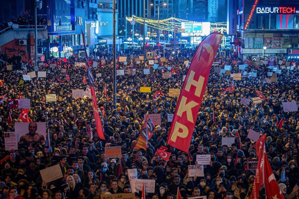 Imagen de archivo de las protestas en Turquía por la detención del alcalde de Estambul. 