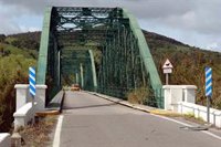 Alcalde de San Roque (Cádiz) dice que Junta "se cachondea" del Ayuntamiento tras tres años cerrado el Puente de Hierro