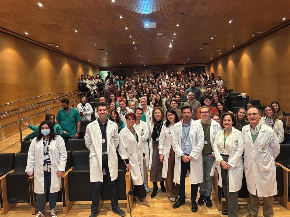 Jornada de puertas abiertas para residentes en el Hospital de Jerez.