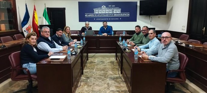 Alcaldes de siete municipios solicitan una reunión con la Junta ante el "pésimo" estado de carreteras.