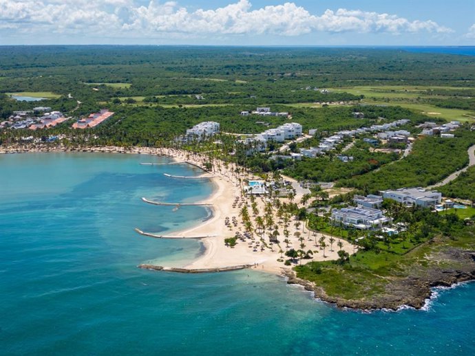 Grupo Piñero invierte casi un millón de euros para impulsar su división inmobiliaria en Playa Nueva Romana
