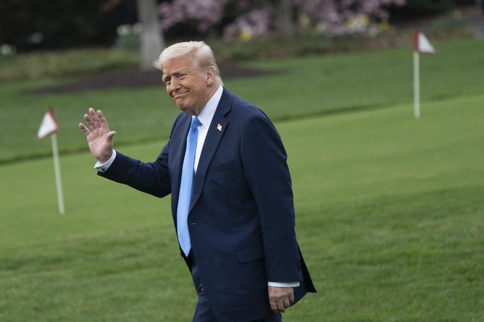 March 28, 2025, Washington, District Of Columbia, USA: United States President Donald J Trump waves to the media as he departs the White House in Washington, DC, en route Mar-a-Lago, March 28, 2025,Image: 980728784, License: Rights-managed,
