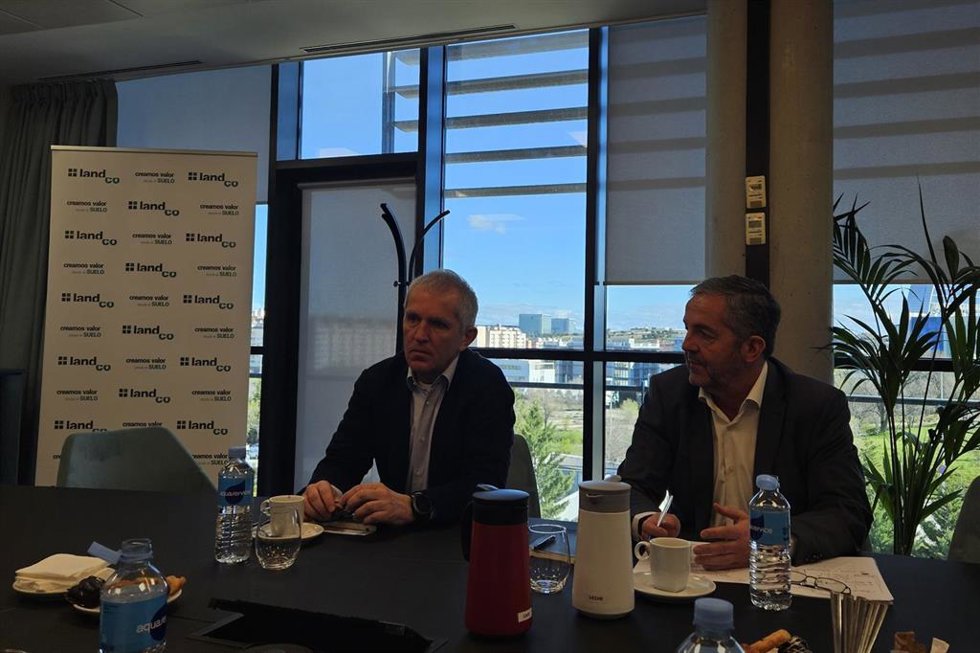 El 'senior partner' de Patron Capital, Pedro Barceló, y el consejero delegado de LandCo, Alberto Quemada.