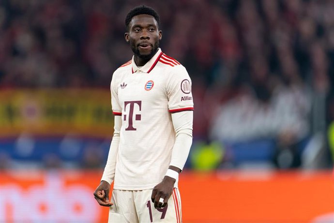 El lateral izquierdo del Bayern Múnich Alphonso Davies.