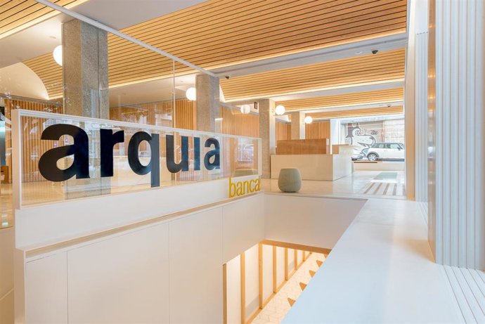Archivo - Oficina de Arquia Banca.