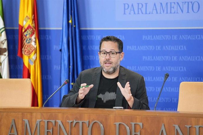 El portavoz de Adelante Andalucía, José Ignacio García, este miércoles en rueda de prensa.
