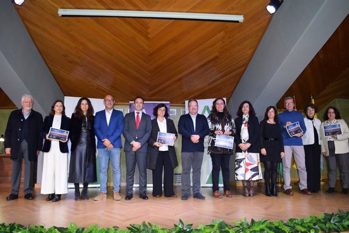 Homenaje a los trabajadores jubilados de la enseñanza en Huelva.