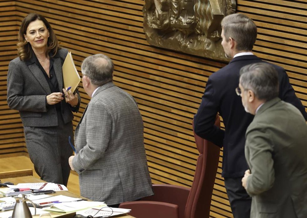 La diputada del PP Magdalena González, tras ser elegida nueva vicepresidenta segunda de la Mesa de Les Corts