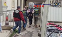 El detenido en Francia por matar a tres agricultores se arrancó una pulsera de control tras ser condenado por yihadismo