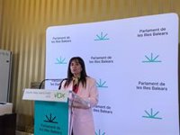 Cañadas afea la "osadía" del PP de "pedir la cabeza de una portavoz" y asegura que tiene el apoyo del partido nacional