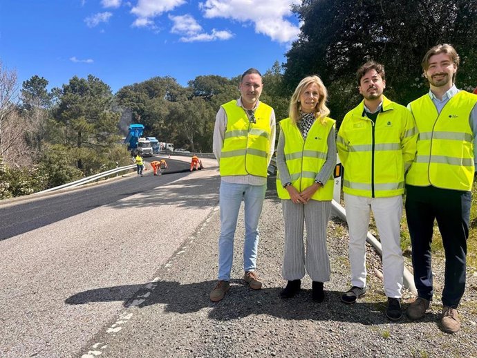 La subdelegada del Gobierno en Huelva, María José Rico, supervisa el inicio de los trabajos de reparación y mejora en diversos tramos de la N-435.