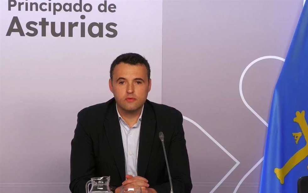 Archivo - El consejero de Hacienda y portavoz del Gobierno, Guillermo Peláez.