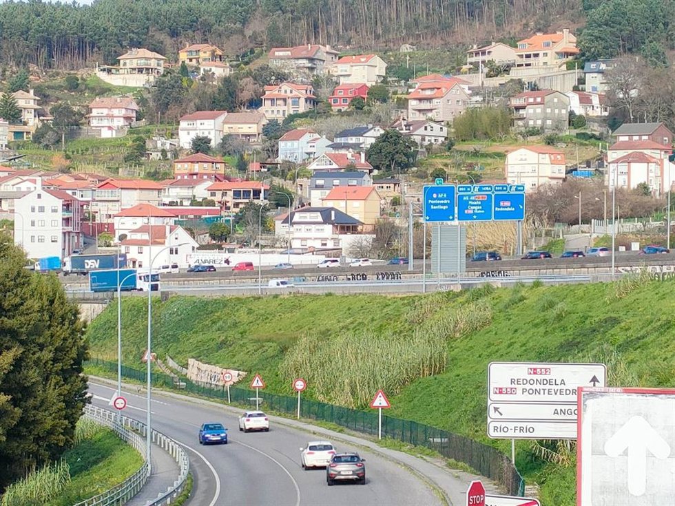 Archivo - Imagen del atasco en la AP-9.