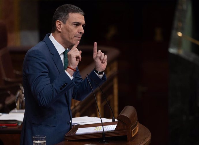 El presidente del Gobierno, Pedro Sánchez, interviene durante una sesión plenaria en el Congreso de los Diputados, a 26 de marzo de 2025, en Madrid (España). El presidente del Gobierno Pedro Sánchez comparece en el Congreso de los Diputados para defender 