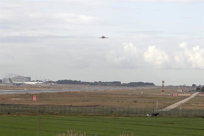 Archivo - Vista del aeropuerto de Palma.