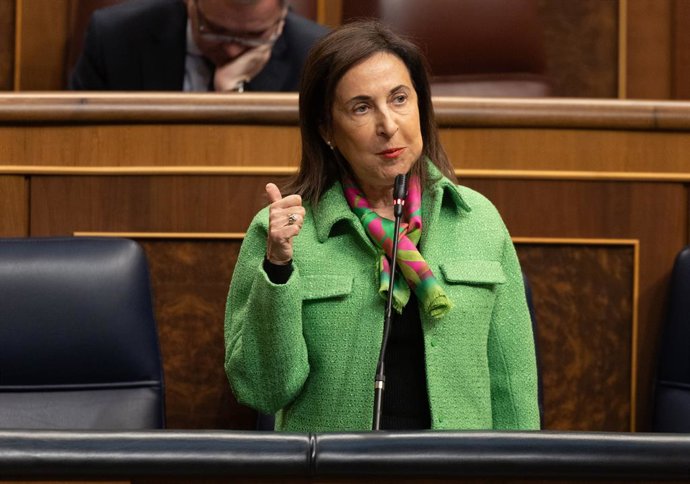 Archivo - Arquivo - A Ministra da Defesa, Margarita Robles, fala durante uma sessão de controle do governo no Congresso dos Deputados em 13 de março de 2024, em Madri (Espanha).  O chamado "caso Koldo", o suposto esquema de propinas em contratos de defesa
