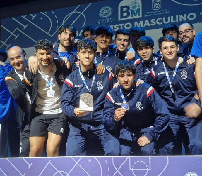 Equipo de baloncesto de la Universidad de Huelva.