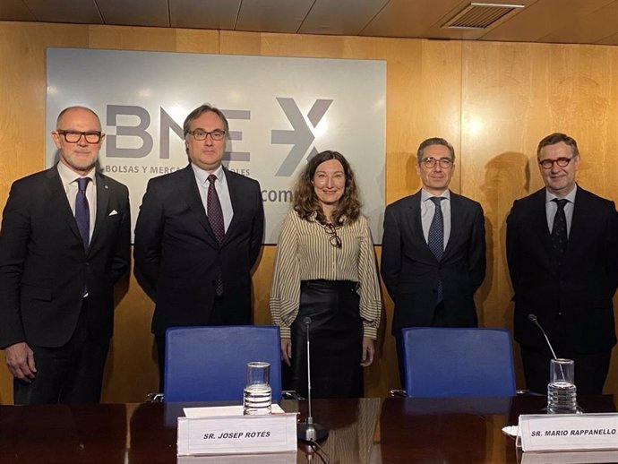 La delegación catalana del Instituto Español de Analistas.