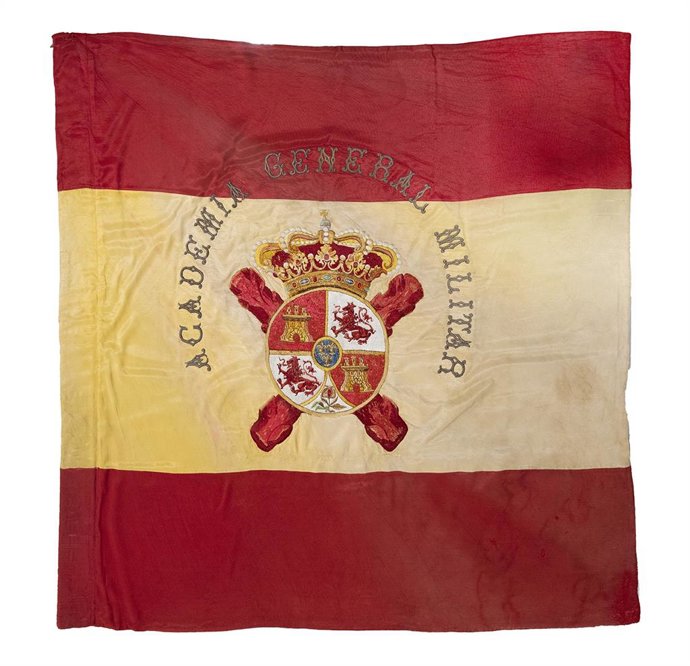 Bandera de la Academia General Militar de Zaragoza.