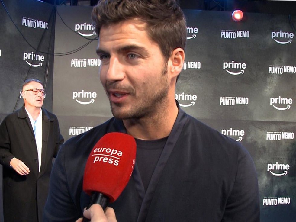Maxi Iglesias en el estreno de su último proyecto, la serie 'Punto Nemo'